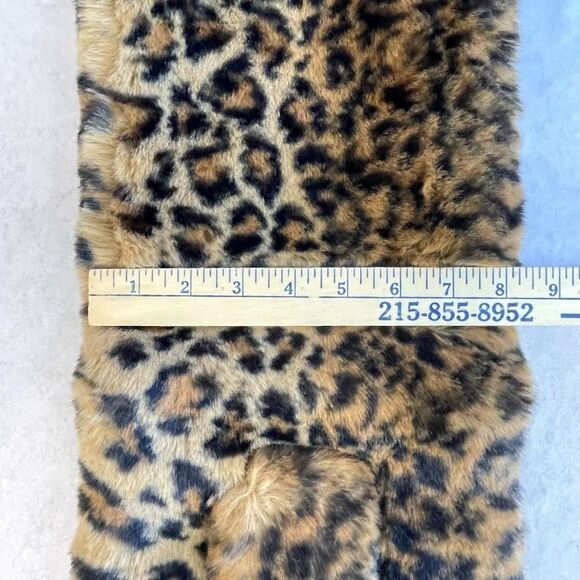 Apparis Jasper Leopard Scarf Womens Fake Fur Animal Print Scarf NEW with TAGS! - Picture 9 of 9